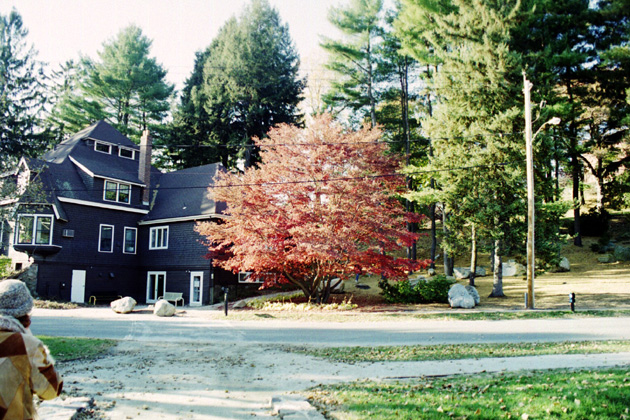 AB010
